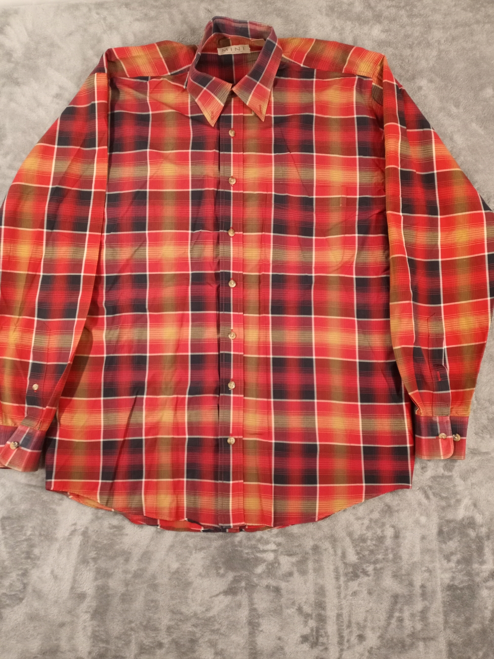MINE Men's Red Black Plaid Button-Up Shirt  Size Medium